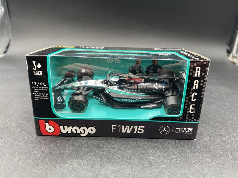 Bburago 1:43 Mercedes-AMG Petronas F1 W14 #44 Hamilton Race Car